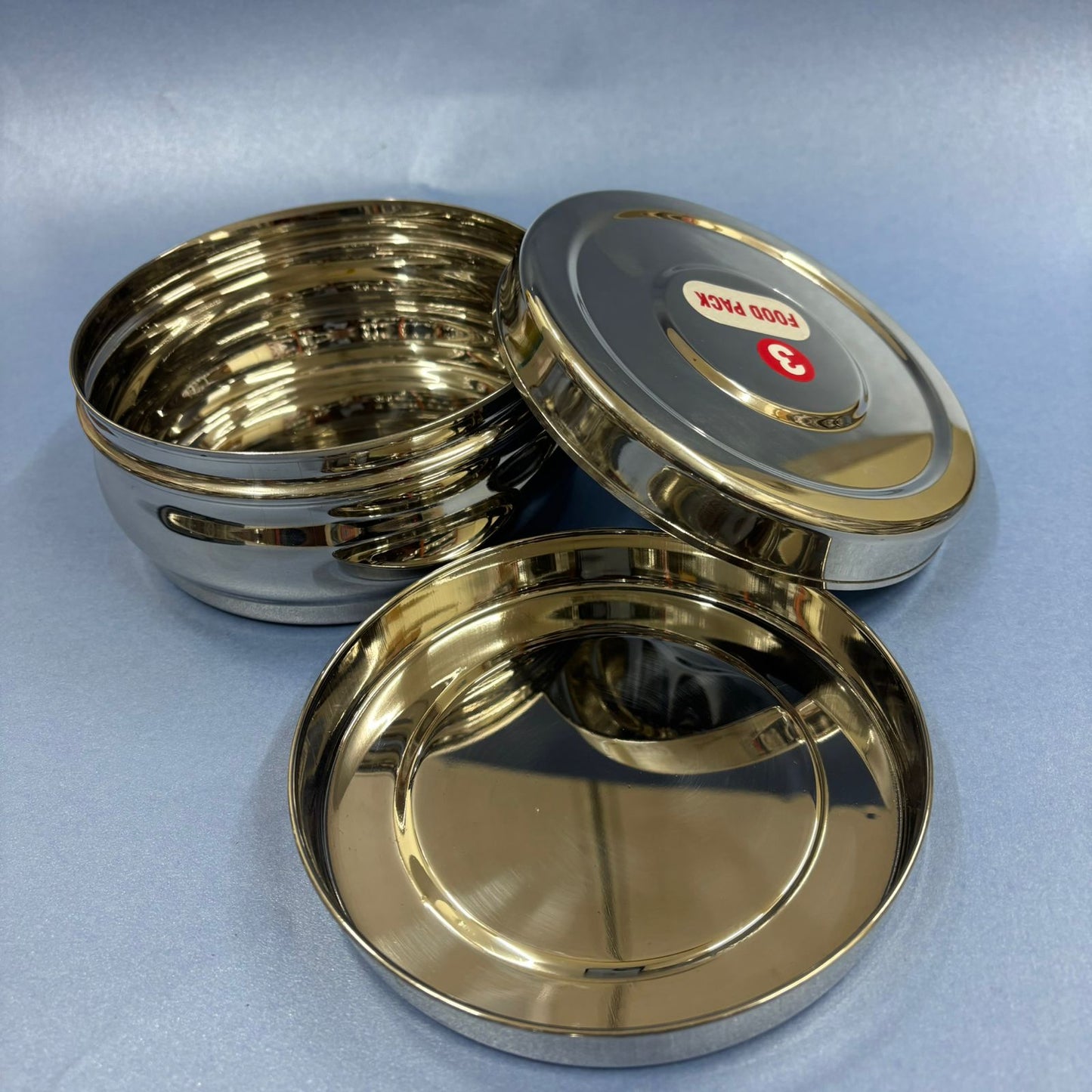 Premium bulging stainless steel lunchbox designed for storing fresh food