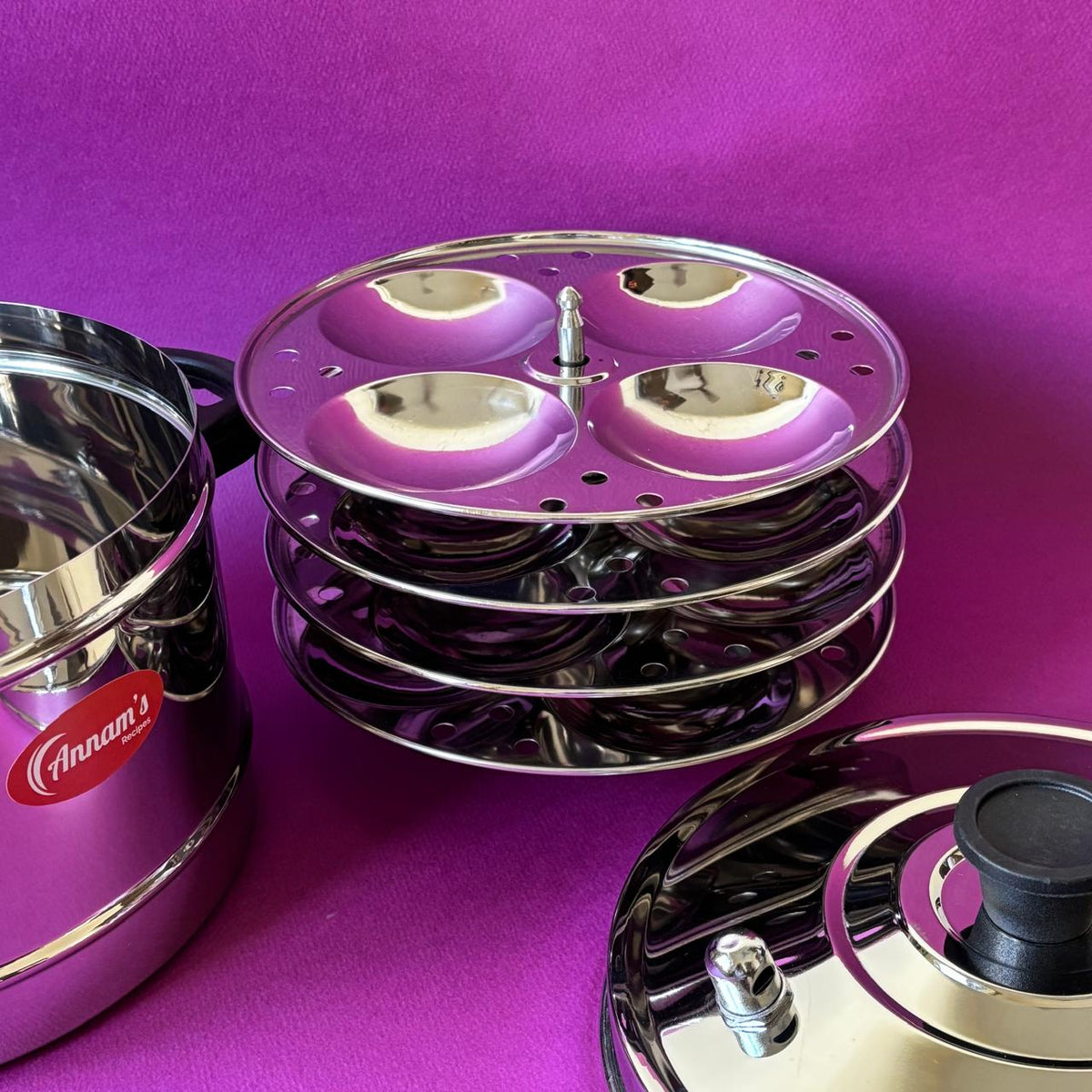 Annam's 16 Idli Cooker – lid and parts