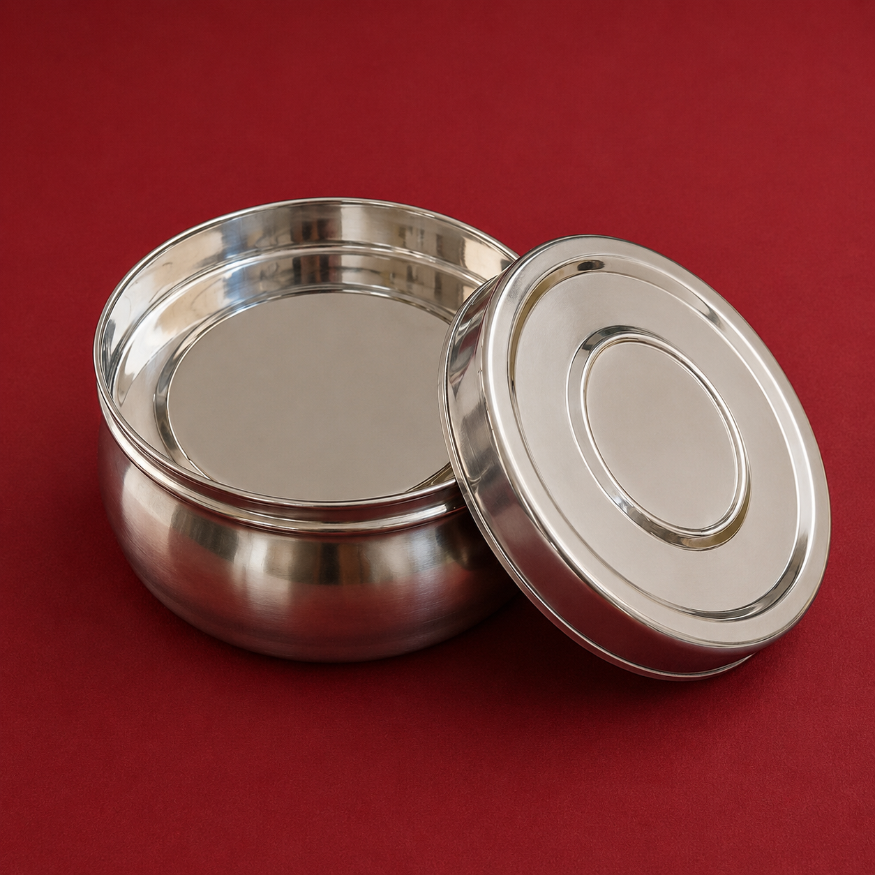 Bulging Classic Lunch Box with plate - Stainless Steel