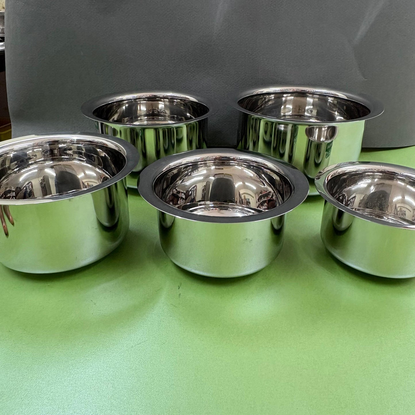 Chettinad Kuzhambu satti (2) big to small set of 5