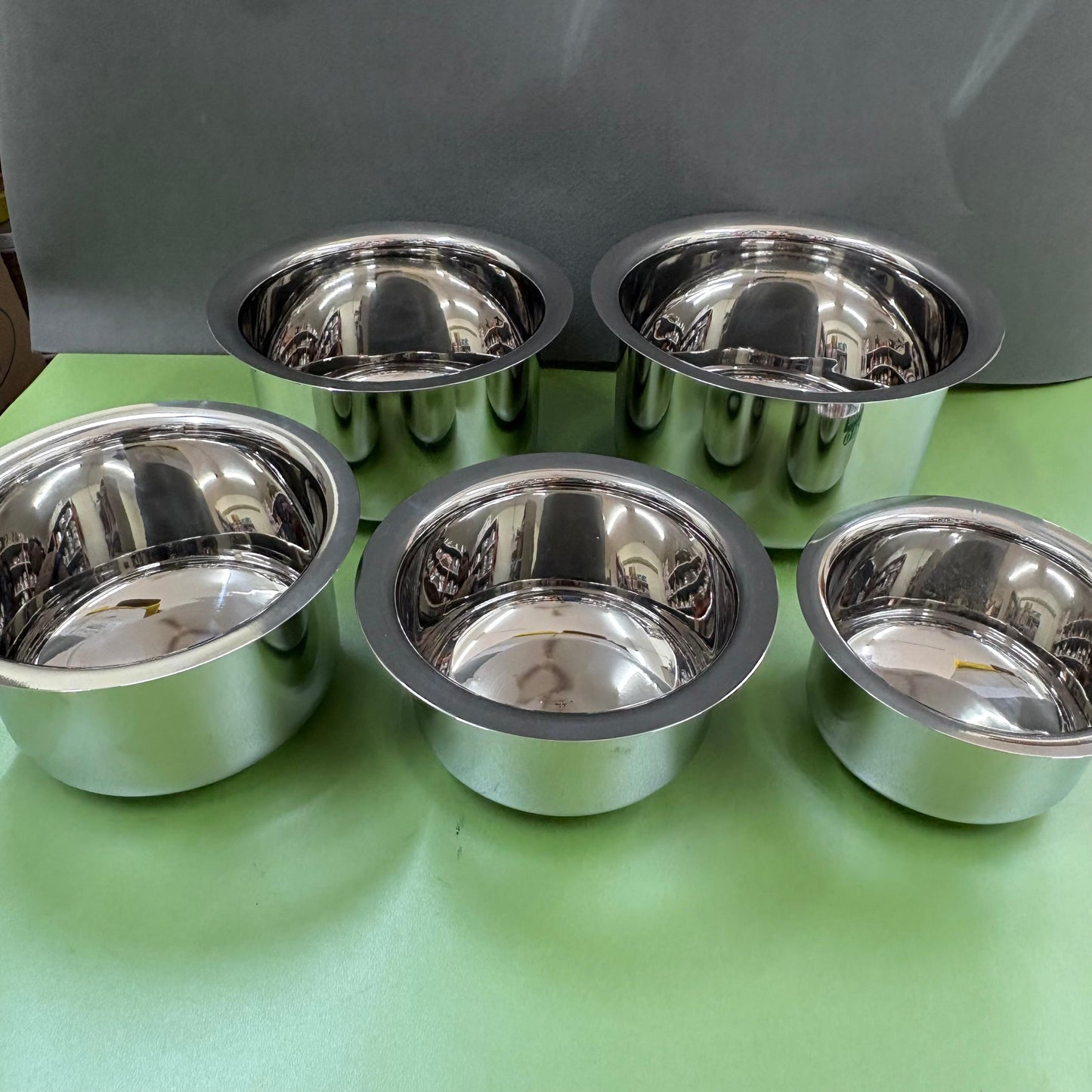 Chettinad Kuzhambu satti (2) big to small set of 5