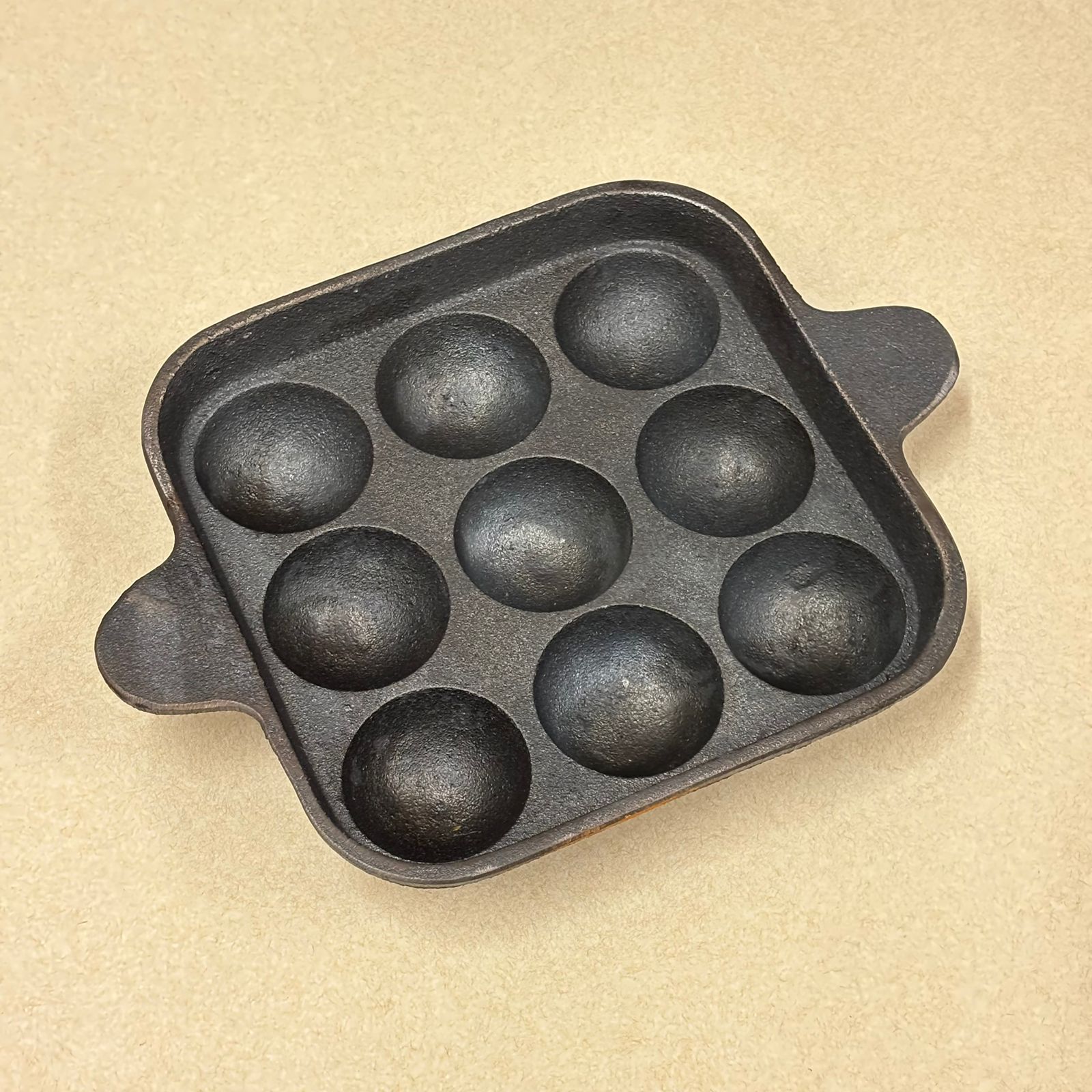 Cast iron kuzhi paniyaram square pan – top view