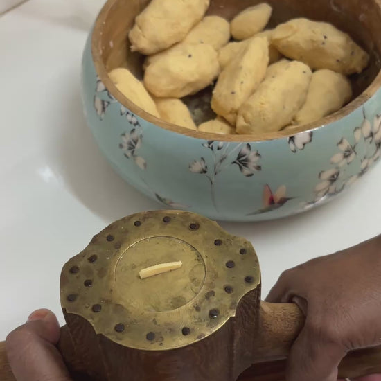 How to make Ribbon Pakoda with Annam's Ribbon Pakoda Maavu – recipe video