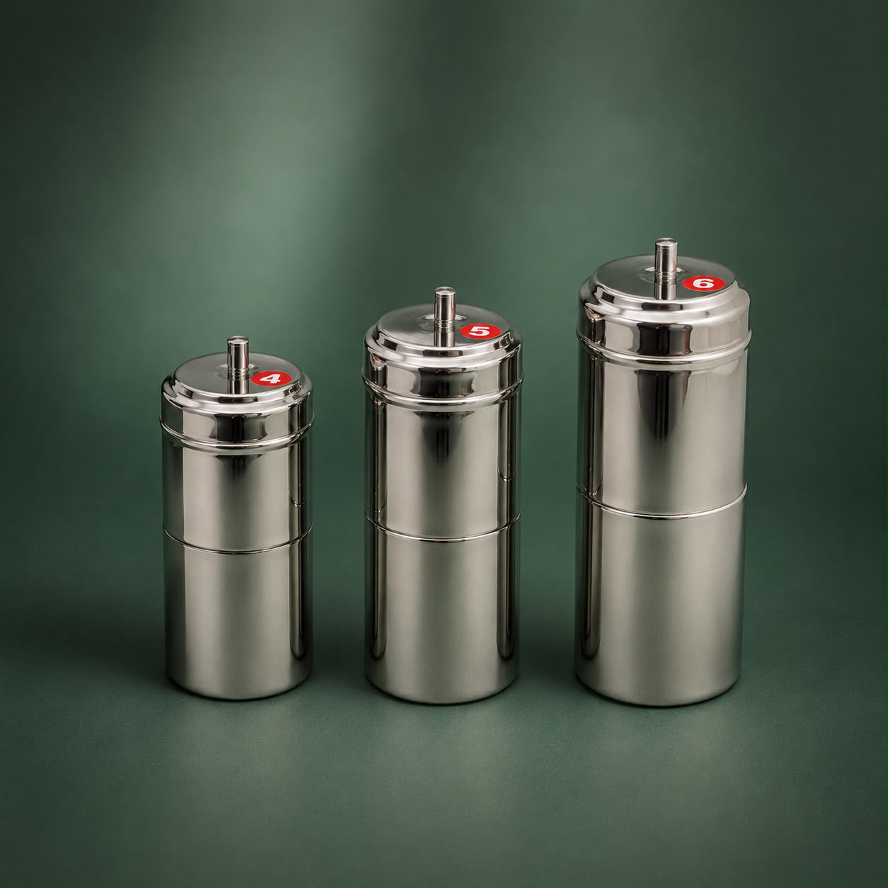 Reusable stainless steel filter coffee maker for rich coffee decoction.

